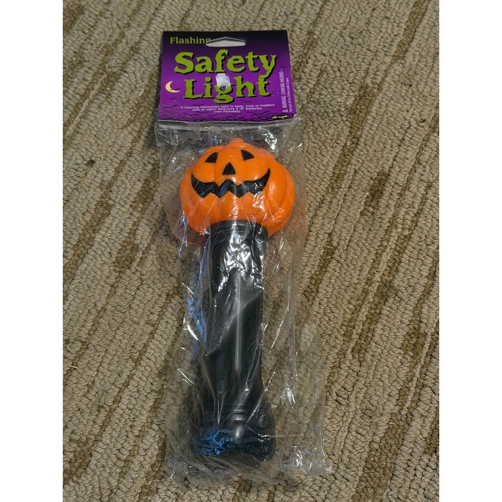 Vintage Fun World Halloween Pumpkin Flashing Safety Light Handheld Lantern 9361